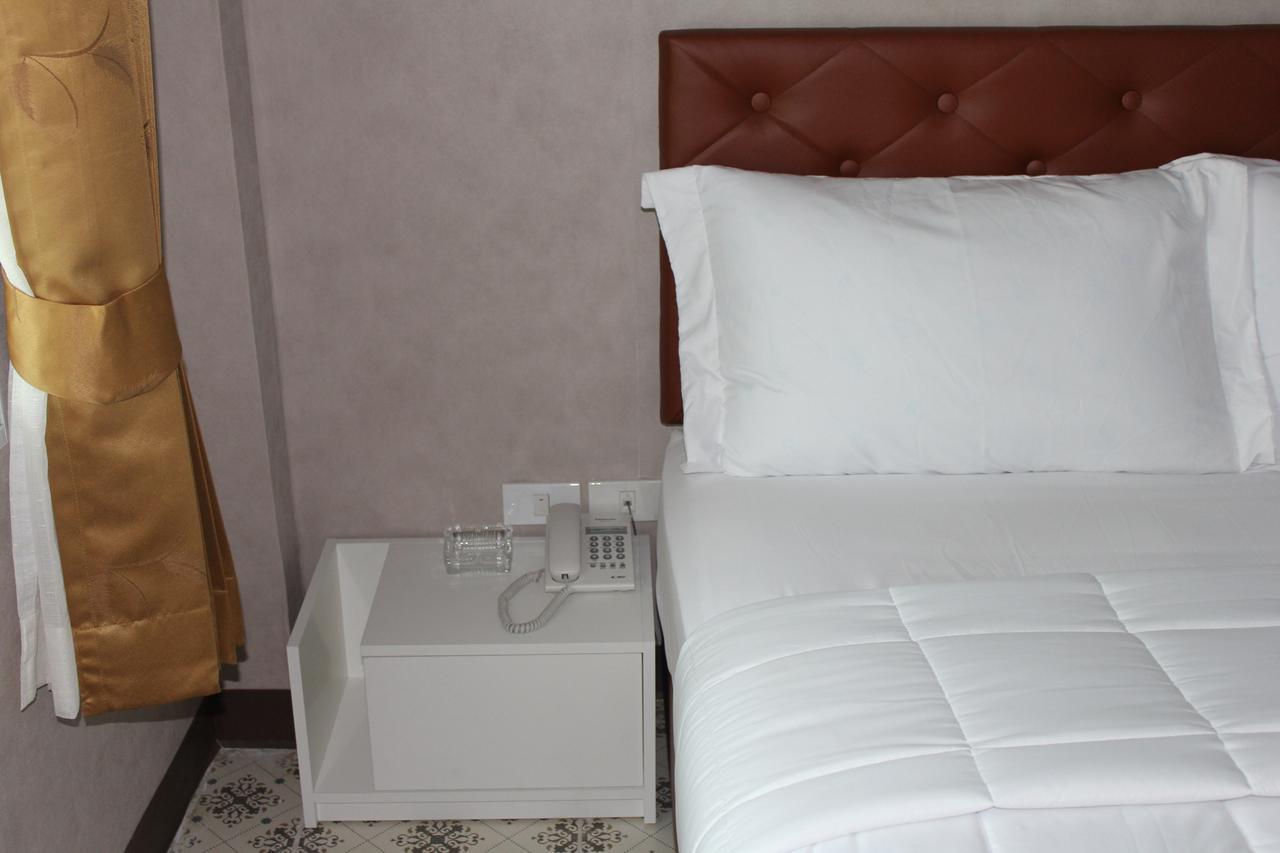 Everest Boutique Hotel 曼谷 外观 照片