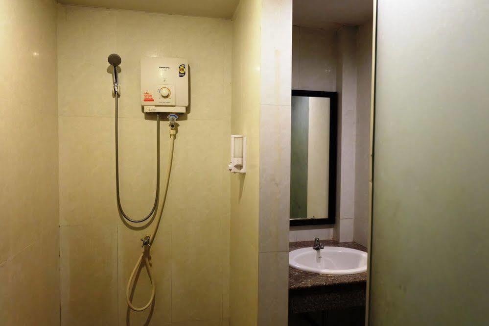 Everest Boutique Hotel 曼谷 外观 照片