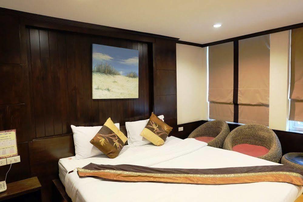 Everest Boutique Hotel 曼谷 外观 照片