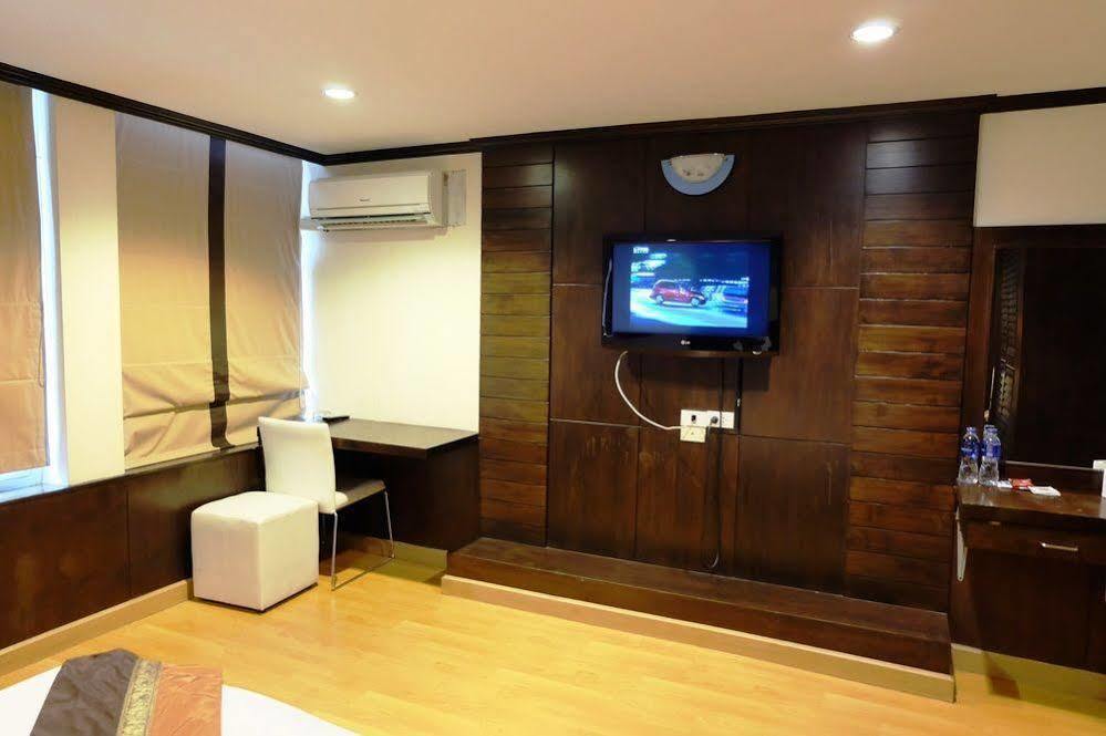Everest Boutique Hotel 曼谷 外观 照片