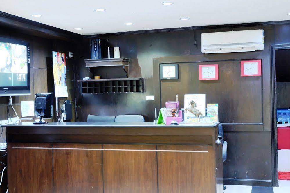 Everest Boutique Hotel 曼谷 外观 照片